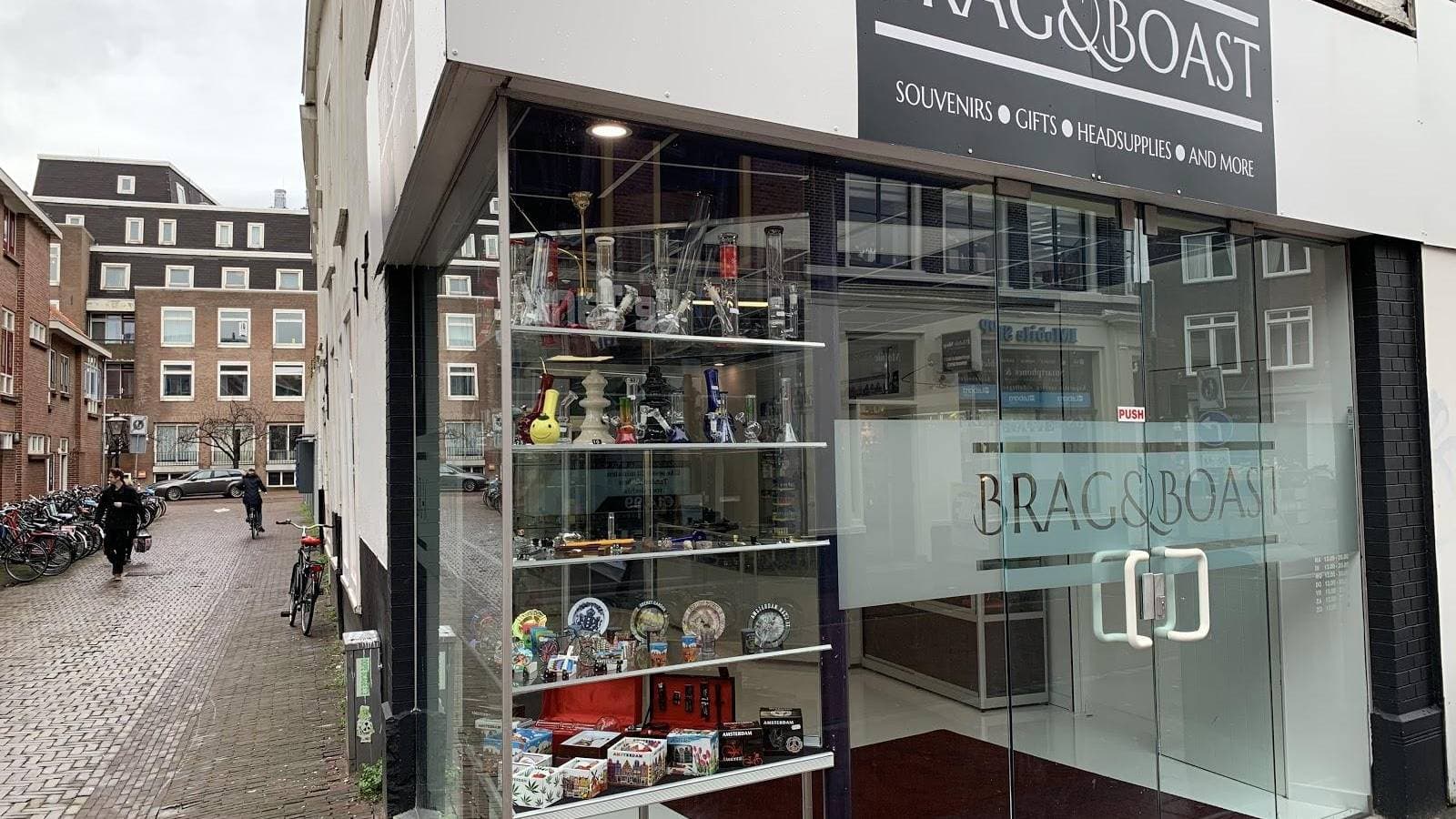 Brag & Boast - Foto 1