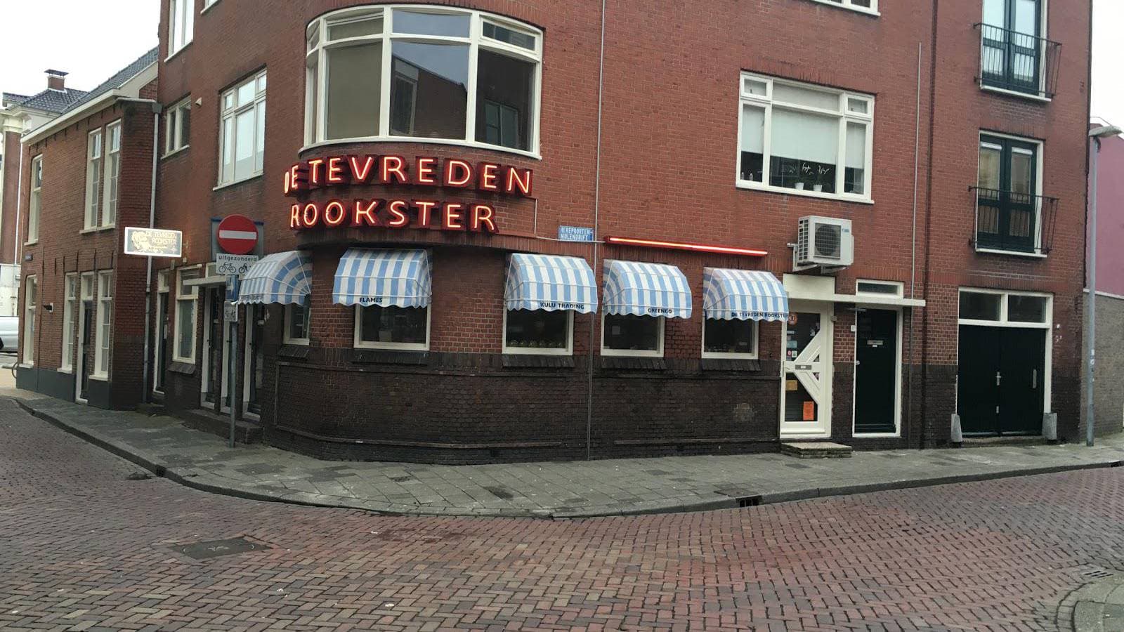 De Tevreden Rookster - Foto 1