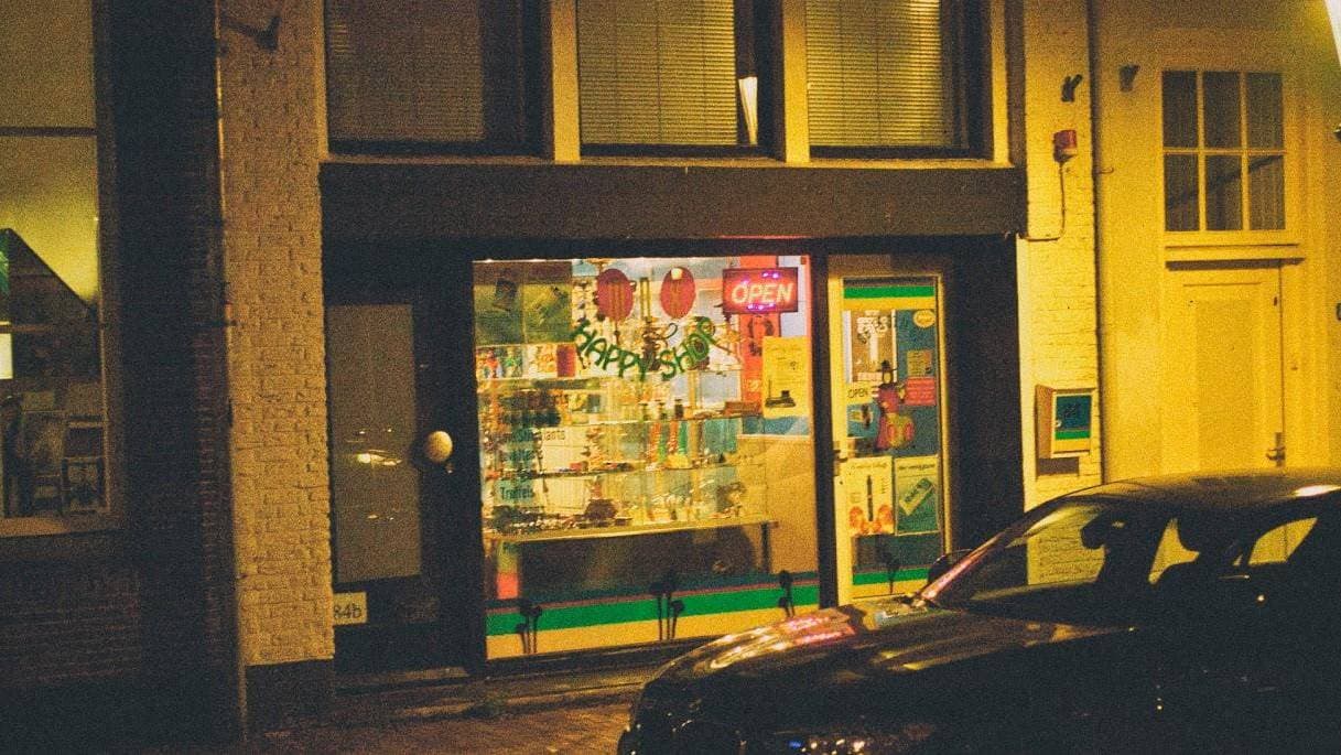 M & X Happyshop - Hoofdfoto