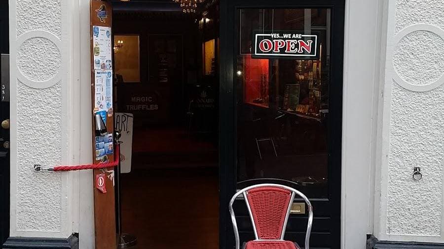 Smart & Herbal Company